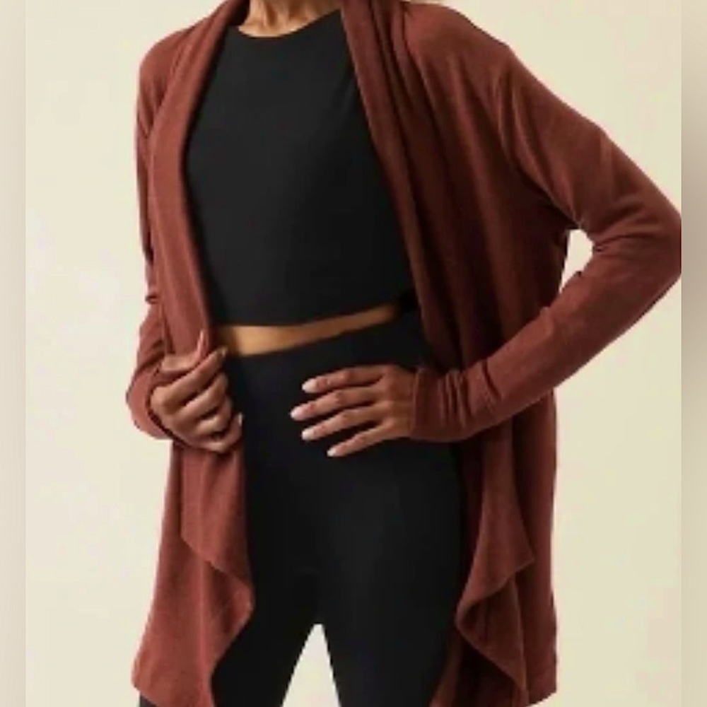 Athleta *like new* pranayama wrap -copper- I forgot about batteries